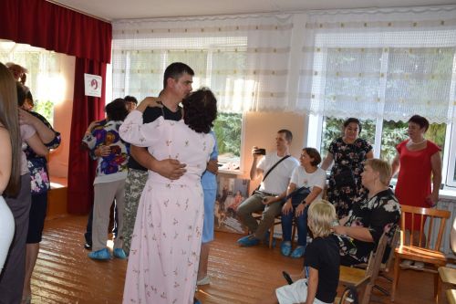 Тюрнясевская средняя школа торжественно отметила свое 90-летие