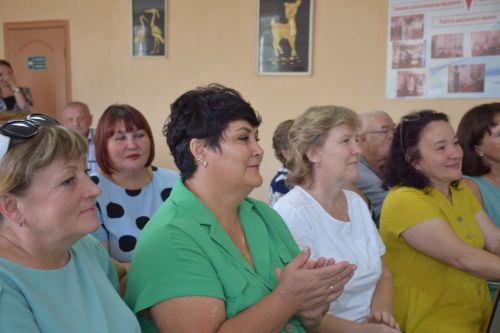 Тюрнясевская средняя школа торжественно отметила свое 90-летие