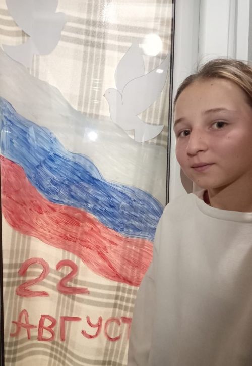 Школьники Нурлата присоединились к патриотическим акциям ко Дню Государственного флага