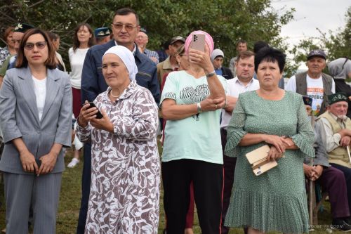 В деревне Кривое Озеро Нурлатского района торжественно открыли новый мост