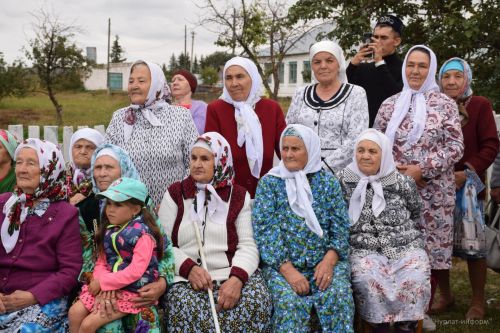 В деревне Кривое Озеро Нурлатского района торжественно открыли новый мост