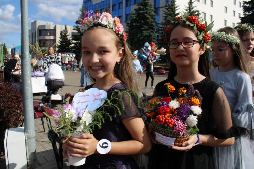 В Нурлате определили обладательниц самой длинной косы