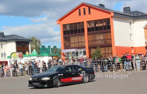 В Нурлате прошло экстремальное мото-квадро стант-шоу от «BKE»