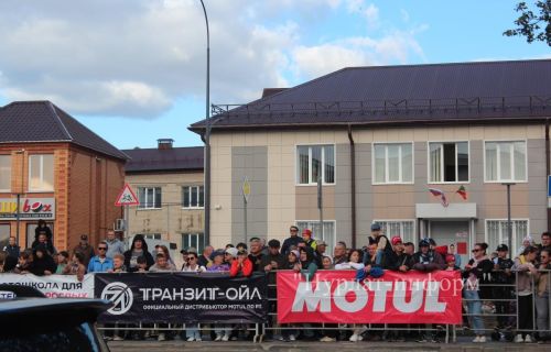 В Нурлате прошло экстремальное мото-квадро стант-шоу от «BKE»