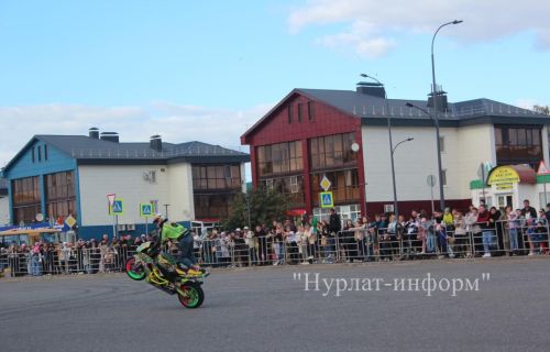 В Нурлате прошло экстремальное мото-квадро стант-шоу от «BKE»