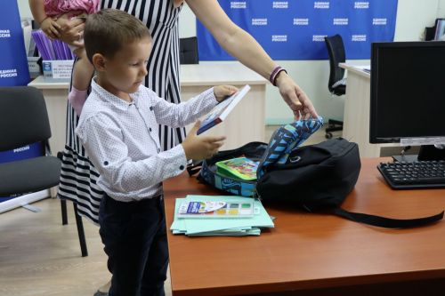 В Нурлате стартовала республиканская благотворительная акция «Помоги собраться в школу»