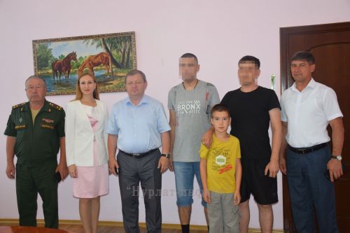 Участник СВО из Нурлата во время отпуска заключил брак с любимой девушкой