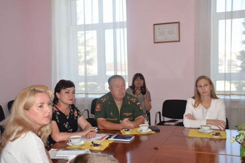 Участник СВО из Нурлата во время отпуска заключил брак с любимой девушкой