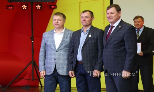 Работники «Татнефти» в Нурлате профессиональный праздник отметили по-семейному