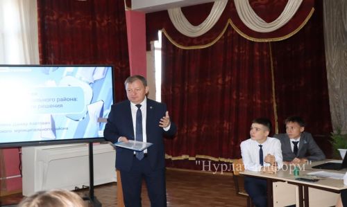 Главный эколог Татарстана провел урок для нурлатских школьников