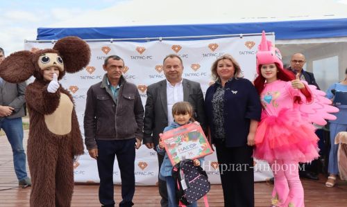 Работники ООО «ЦТ и РС» компании «ТаграС-РС» умеют плодотворно трудиться и весело отдыхать