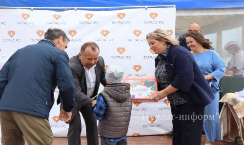 Работники ООО «ЦТ и РС» компании «ТаграС-РС» умеют плодотворно трудиться и весело отдыхать