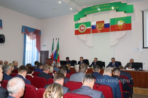 Дамир Ишкинеев переизбран главой Нурлатского района