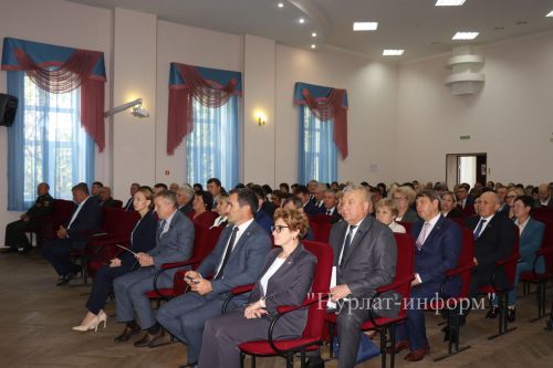 Дамир Ишкинеев переизбран главой Нурлатского района