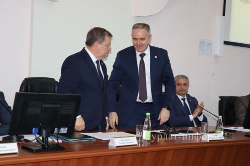 Дамир Ишкинеев переизбран главой Нурлатского района