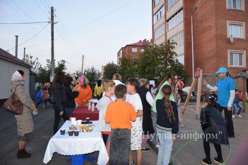 Праздники двора на Нурлатской улице продолжаются