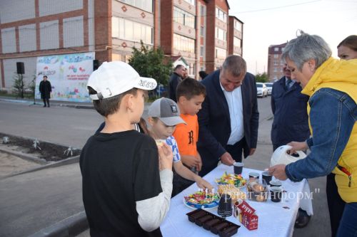 Праздники двора на Нурлатской улице продолжаются