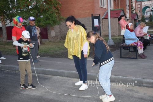 Праздники двора на Нурлатской улице продолжаются