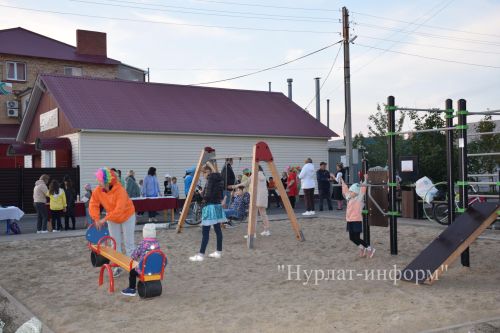 Праздники двора на Нурлатской улице продолжаются
