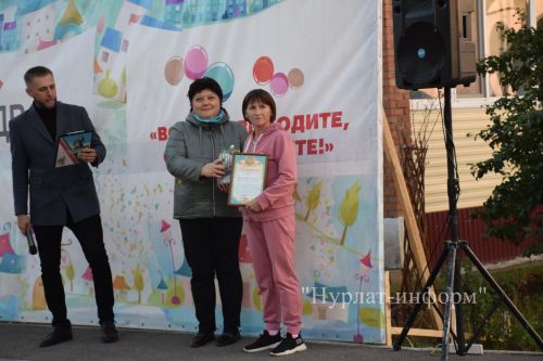 Праздники двора на Нурлатской улице продолжаются