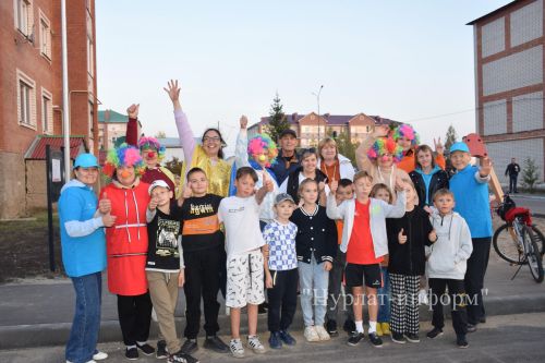 Праздники двора на Нурлатской улице продолжаются