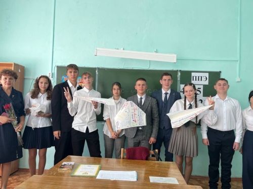 Для первоклассников городской школы №3 Нурлата заложили капсулу времени