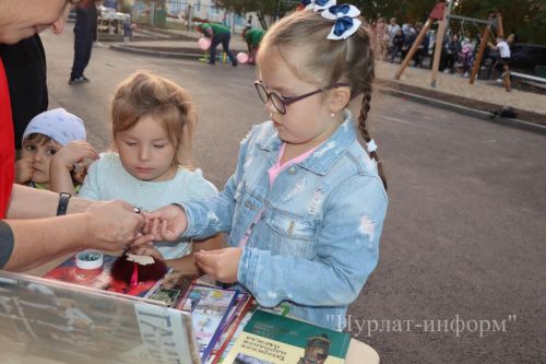 В Нурлате торжественно открыли еще один обновленный двор