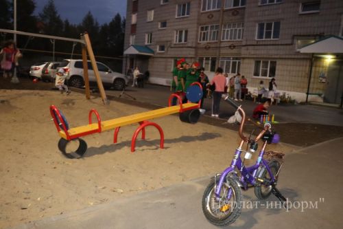 В Нурлате торжественно открыли еще один обновленный двор