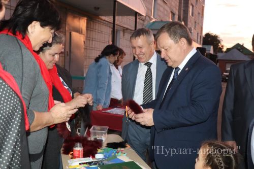 В Нурлате торжественно открыли еще один обновленный двор