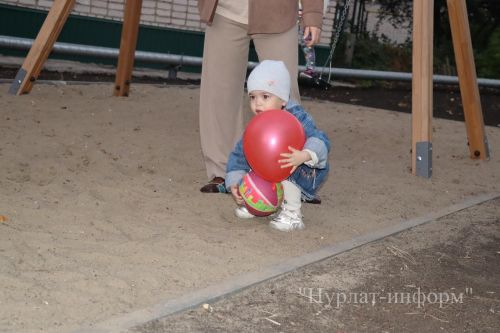 В Нурлате торжественно открыли еще один обновленный двор