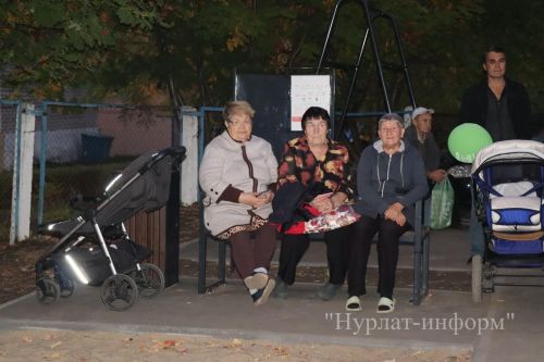 В Нурлате торжественно открыли еще один обновленный двор