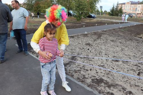 В Нурлате начался сезон открытия дворов