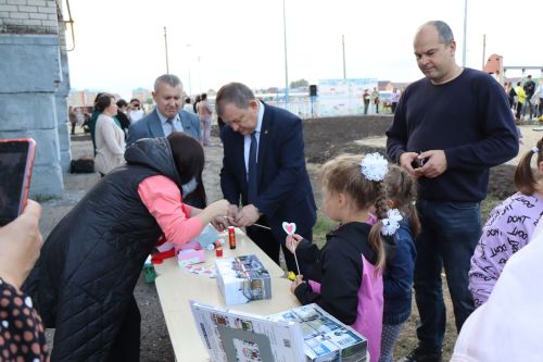 В Нурлате начался сезон открытия дворов