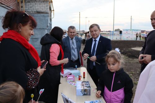 В Нурлате начался сезон открытия дворов