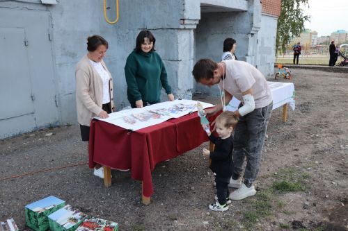В Нурлате начался сезон открытия дворов