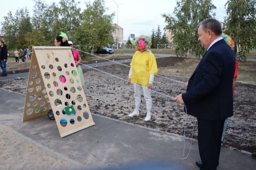 В Нурлате начался сезон открытия дворов