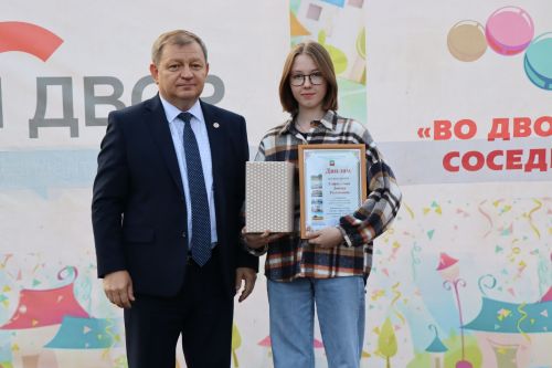 В Нурлате начался сезон открытия дворов