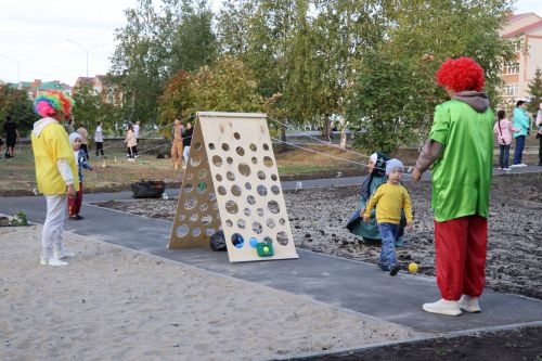 В Нурлате начался сезон открытия дворов