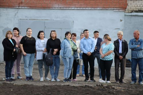 В Нурлате начался сезон открытия дворов