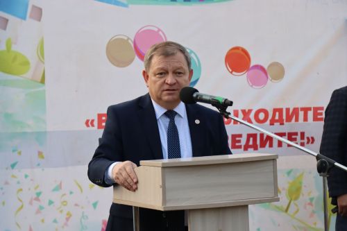 В Нурлате начался сезон открытия дворов