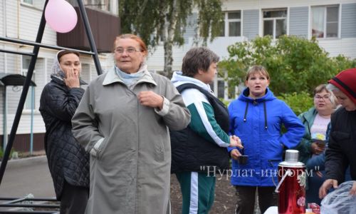 В Нурлате завершена реконструкция еще одной придомовой территории