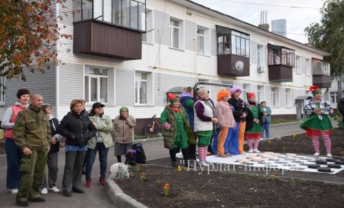 В Нурлате завершена реконструкция еще одной придомовой территории