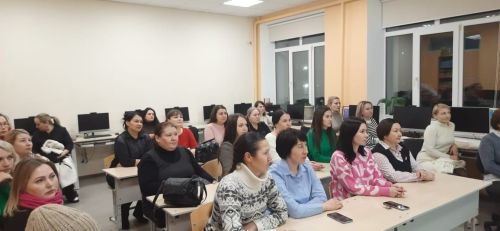 Нурлатские педагоги и родители приняли участие в республиканском родительском собрании