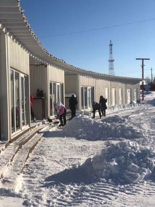 В Нурлате продолжаются работы по очистке территорий от снега
