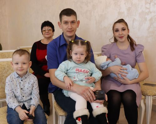 В Нурлате дали старт Году семьи в России