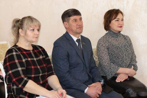 В Нурлате дали старт Году семьи в России