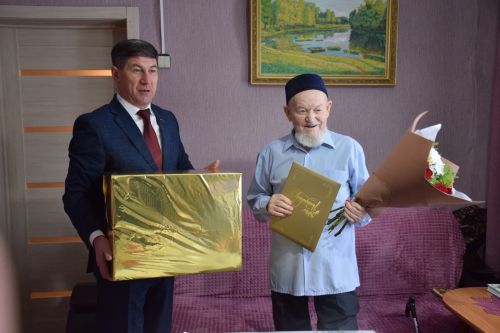 Ветеран Великой Отечественной войны Каим Самигуллович Самигуллин отмечает день рождения