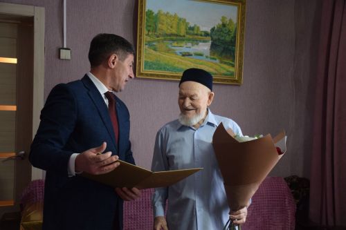 Ветеран Великой Отечественной войны Каим Самигуллович Самигуллин отмечает день рождения