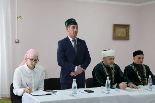 Временно исполняющим обязанности имам-мухтасиба Нурлатского района назначен Руслан хазрат Фархутдинов