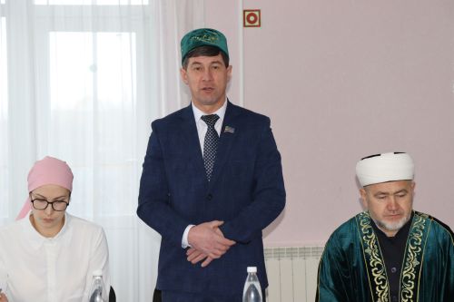 Временно исполняющим обязанности имам-мухтасиба Нурлатского района назначен Руслан хазрат Фархутдинов